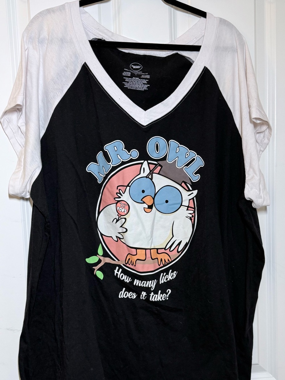 Torrid Tootsie Roll Branded V-Neck Raglan Tee - Black & White